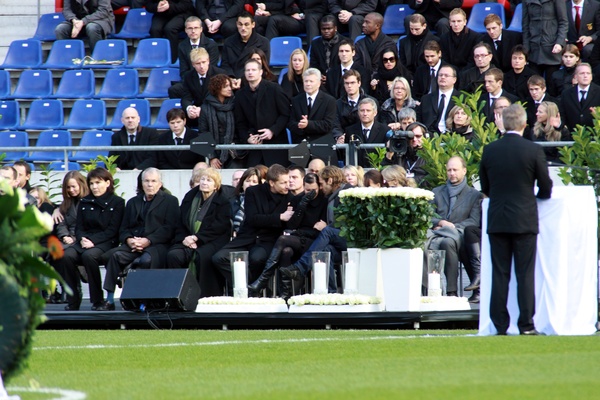 Trauerfeier Enke   076.jpg